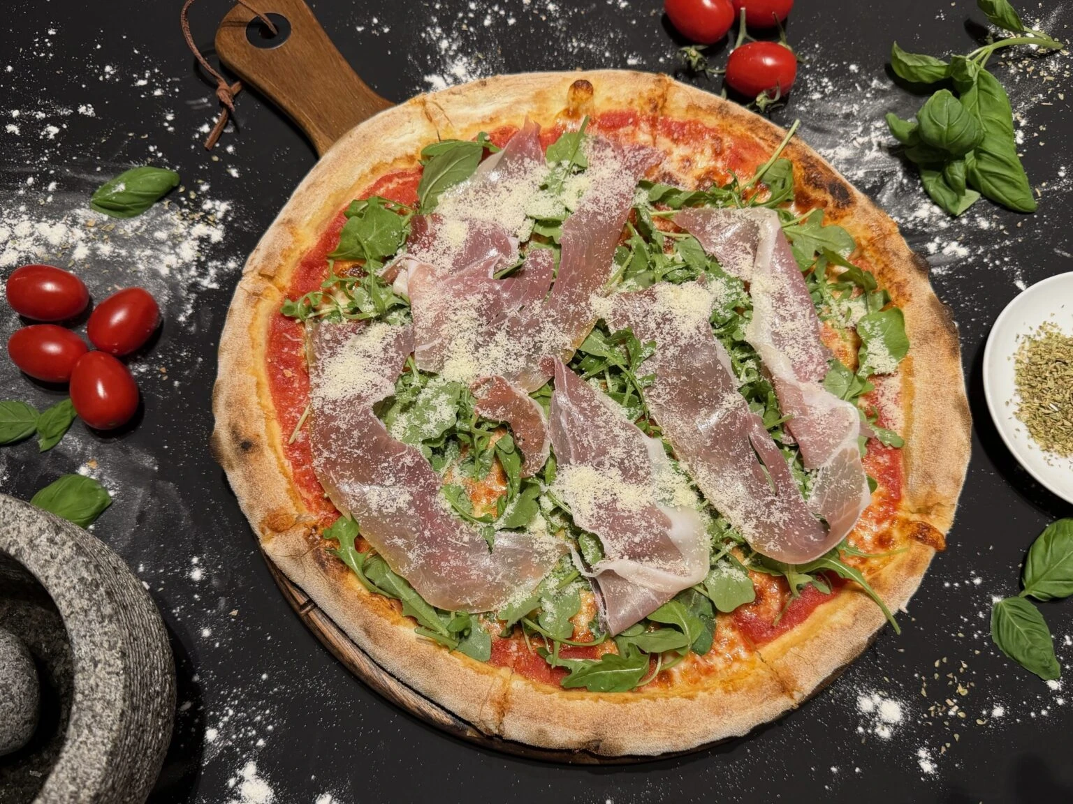 Up and Down Bar & Pizza - Pizza Rustico frissen sült olasz pizza