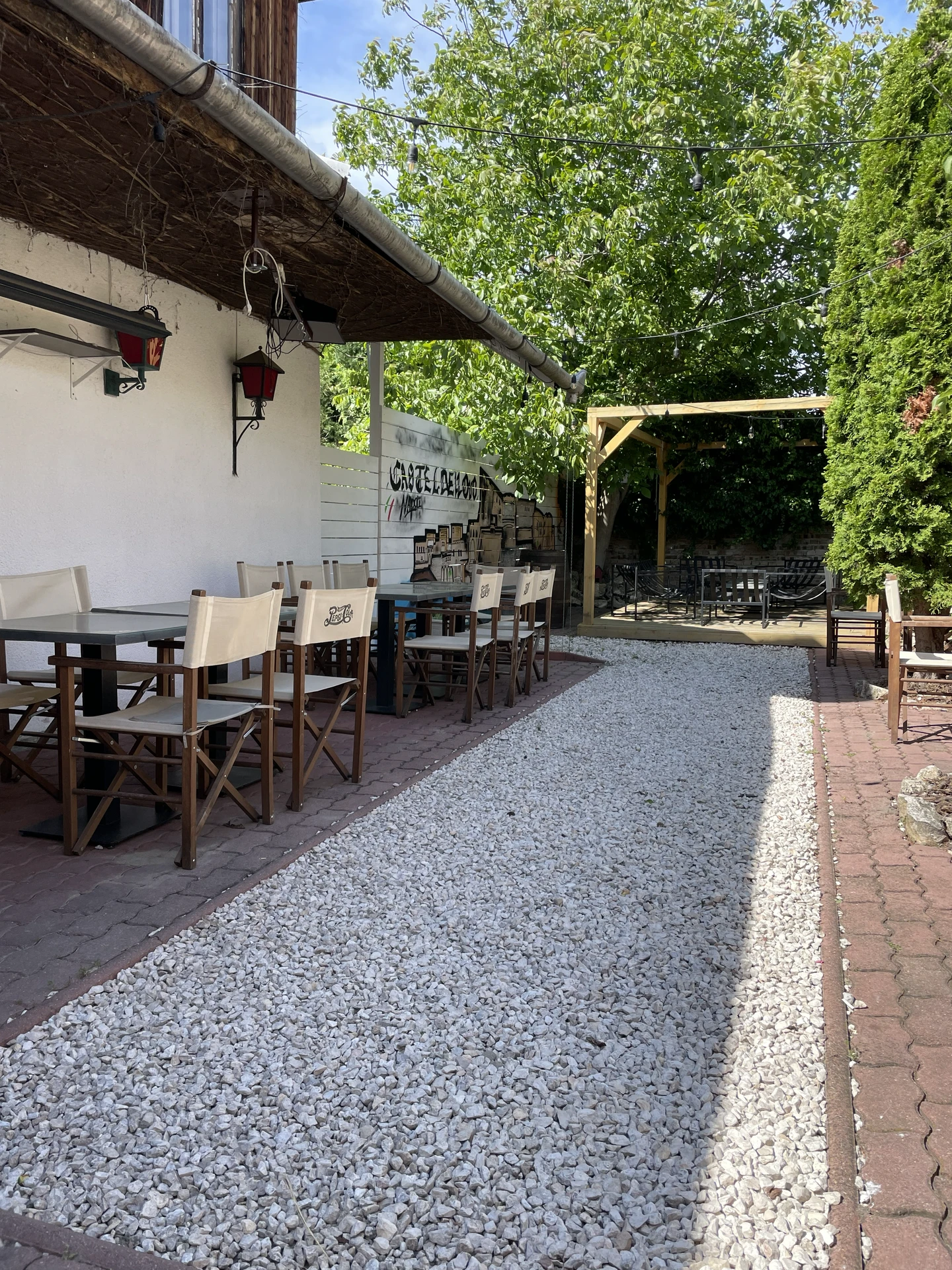 Up and Down Bar & Pizza - Kerthelyiség